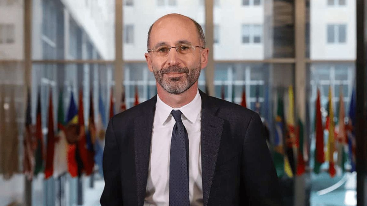 تحقيق: المبعوث الأمريكي لإيران حصل على "وثائق سرية وحساسة"