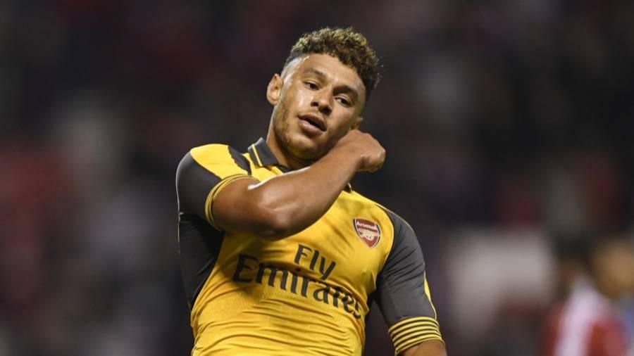 تعرف إلى شرط غريب في عقد تشمبرلين مع أرسنال