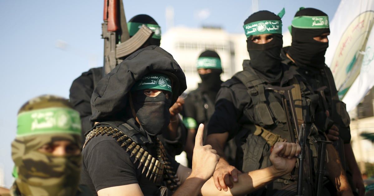 مسؤول سابق بالموساد: حماس تشترط بقاءها في غزة مقابل الرهائن