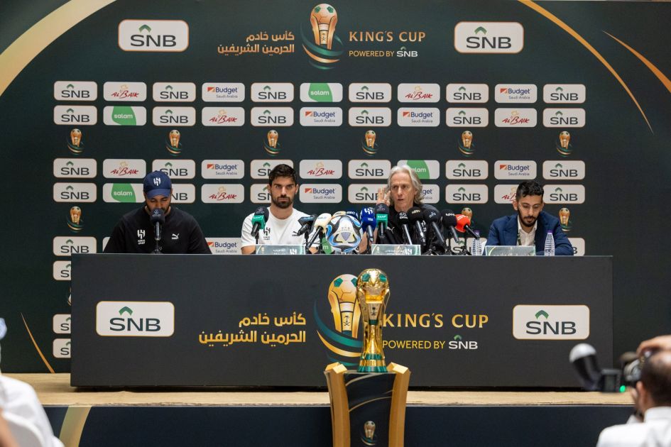 كاسترو وجزوس يتشاركان الأماني بتحقيق أغلى الكؤوس