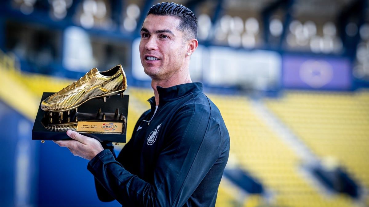 شقيق جيسوس يستفز رونالدو