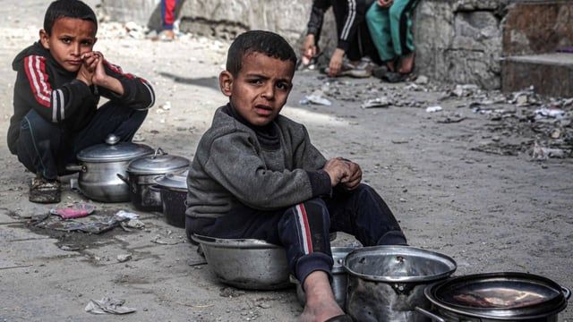 منظمات فلسطينية تطالب بإعلان قطاع غزة "منطقة منكوبة"