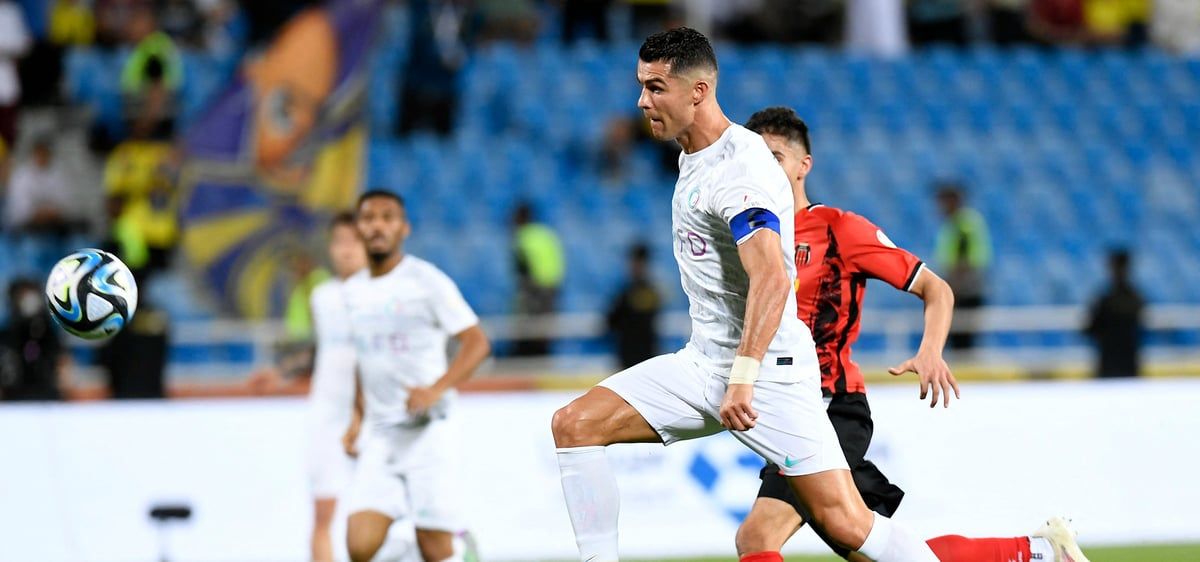 إحصائية رسمية تصدم ميسي وتؤكد تفوق رونالدو