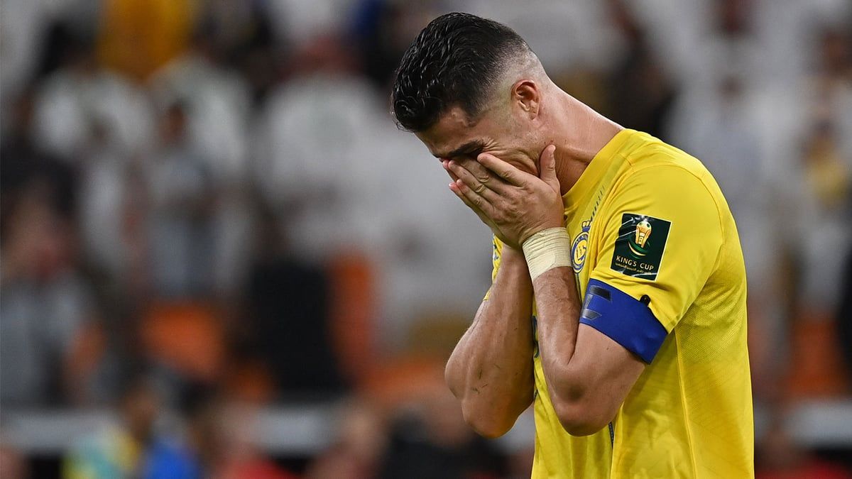 ليست الخسارة فقط.. سر انهيار رونالدو