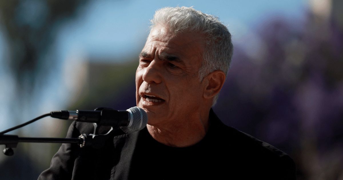 لابيد يحث نتنياهو على "الاستجابة" لمقترح بايدن