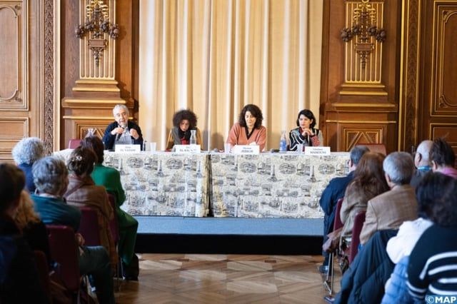 حضور نسائي لافت في معرض "الكتاب المغاربي" بباريس