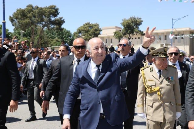 خبراء: نزول تبون إلى الميدان حملة استباقية قبل الترشح للرئاسة