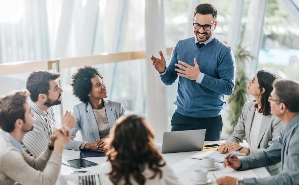 كيف تمنع الآخرين من مقاطعة حديثك؟