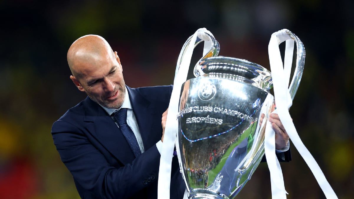 تفاعل كبير من جماهير ريال مدريد مع زيدان (فيديو)