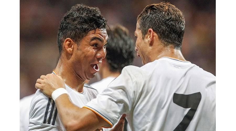 رونالدو يحاول إقناع كاسيميرو للعب في النصر السعودي