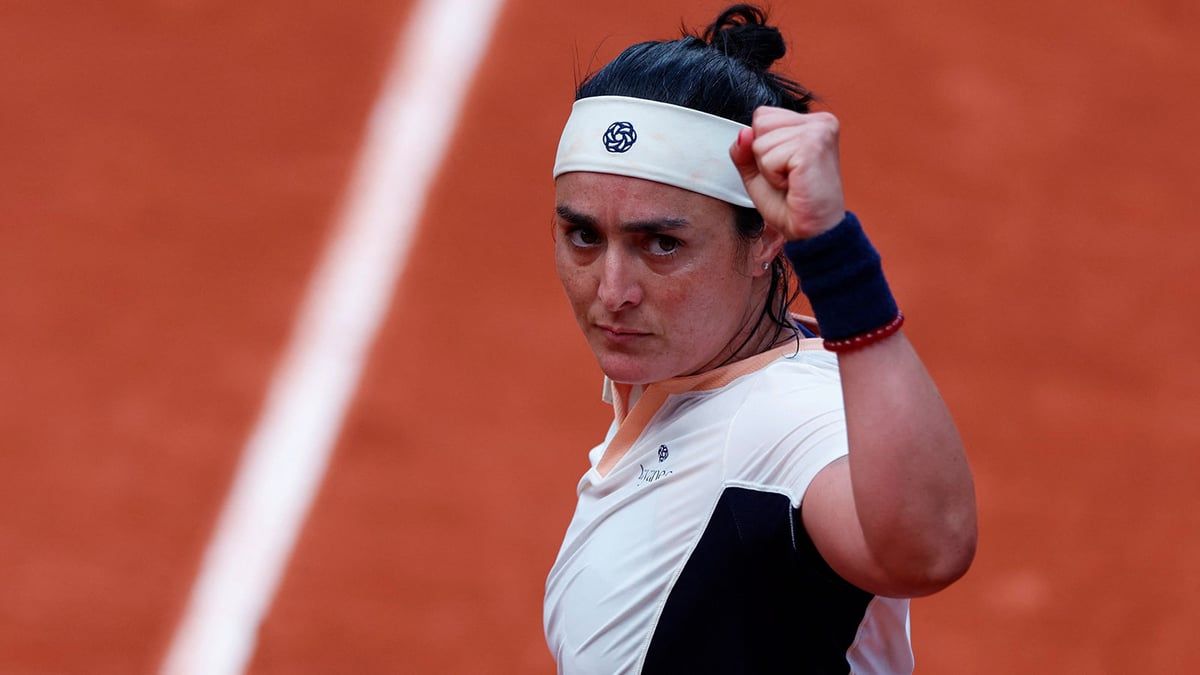 "يا مش نورمال".. أنس جابر تغني مع الجماهير بعد التأهل إلى ربع النهائي (فيديو)