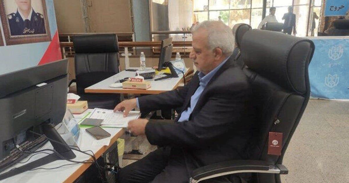 منع شقيق رئيسي من الترشح للانتخابات الرئاسية الإيرانية (صور)