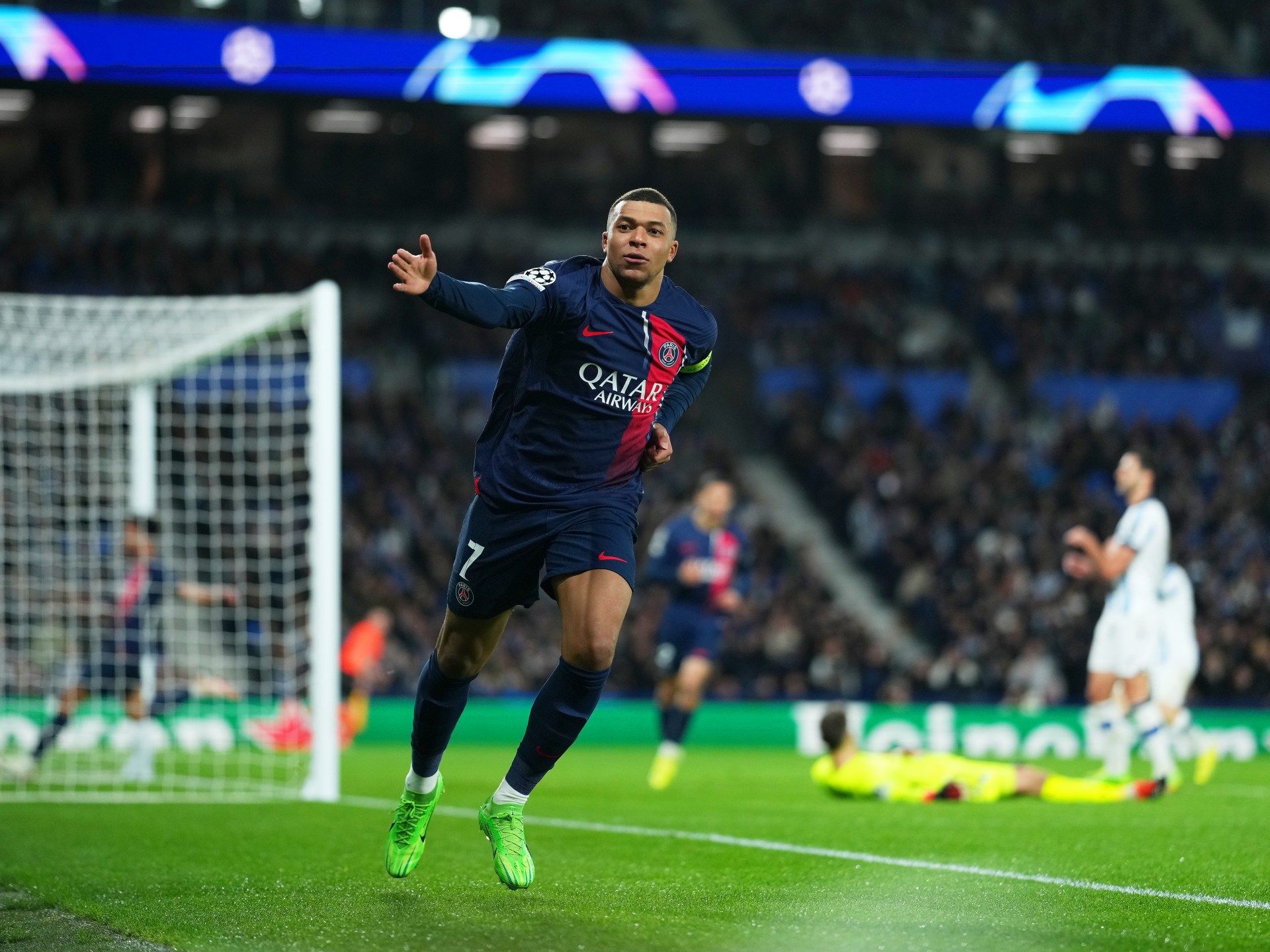 مبابي وقّع عقده مع ريال مدريد وهذا موعد تقديمه في البرنابيو - موقع الخليج الان