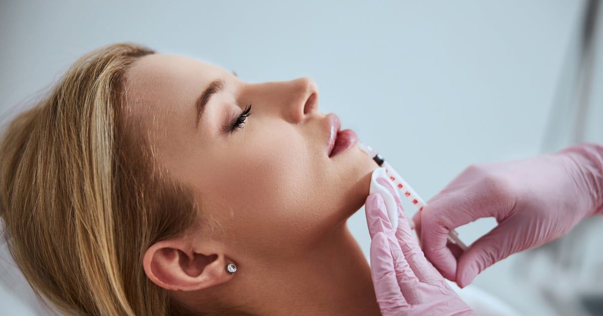 عُمان.. ضبط كمية كبيرة من مواد الفيلر والبوتوكس في مسقط