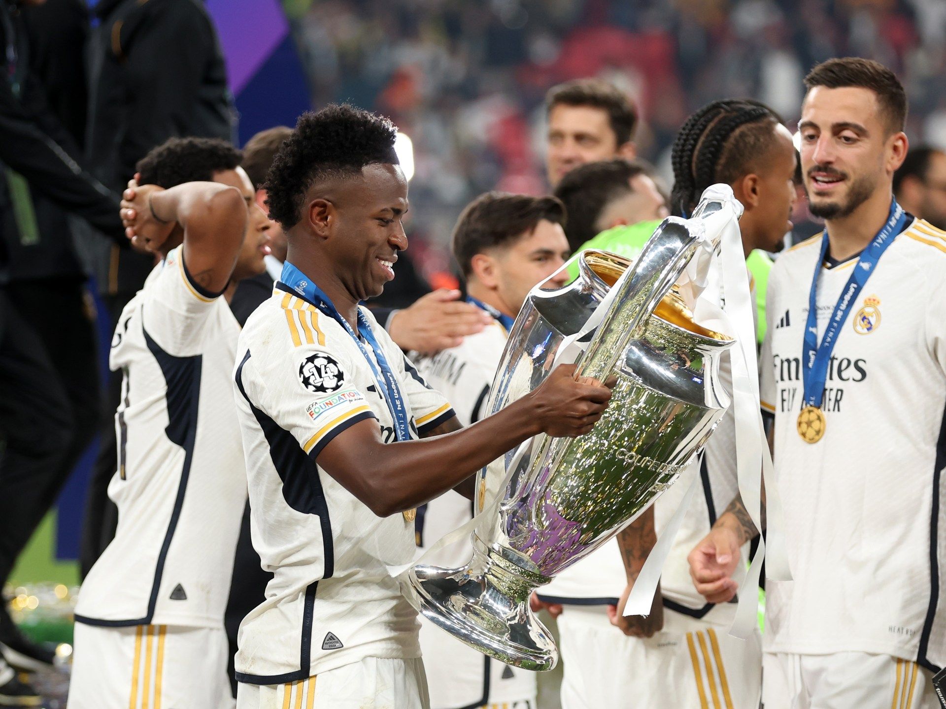 دوري أبطال أوروبا.. فينيسيوس أفضل لاعب ورباعي مدريدي في التشكيلة المثالية - موقع الخليج الان