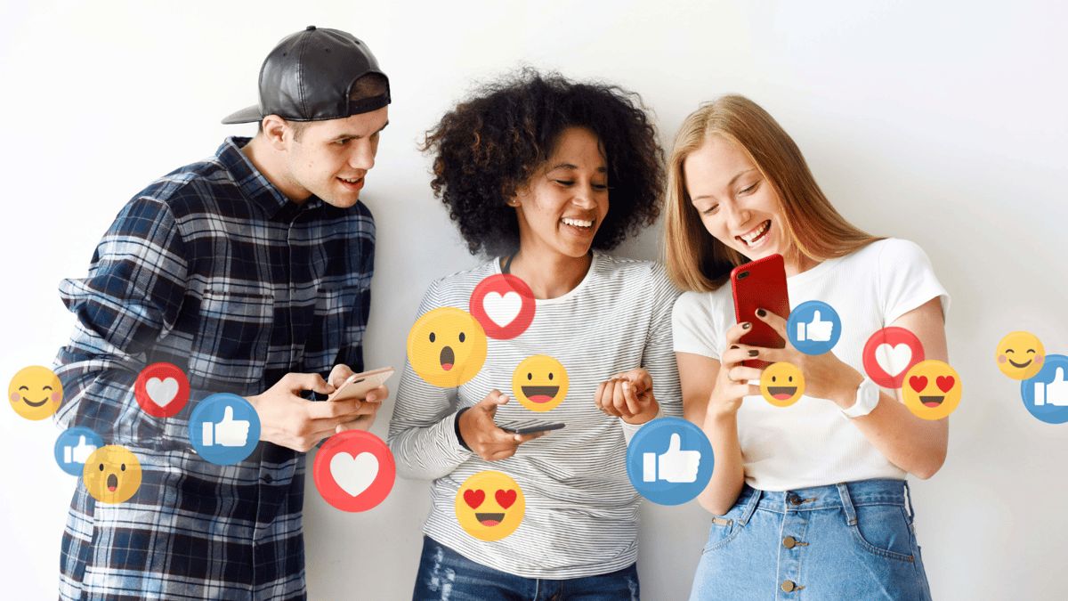 "فيسبوك" يغازل الشباب في الذكرى الـ20 لتأسيسه