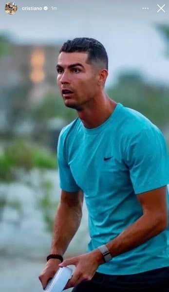 كريستيانو رونالدو يُظهر مهاراته في رياضة جديدة (صور)