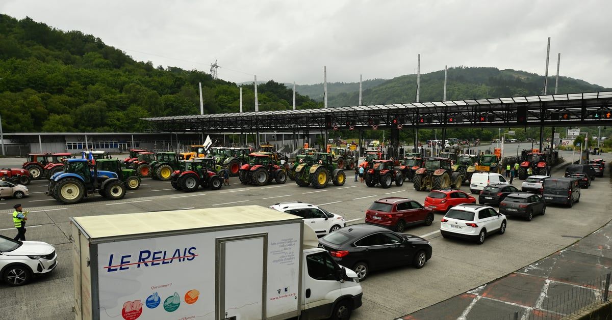 "صوتنا وصل".. مزارعو إسبانيا وفرنسا ينهون "إغلاق الحدود"