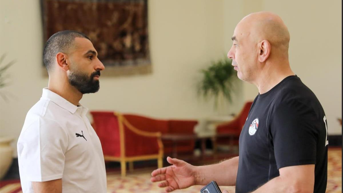 أول تصريح من حسام حسن عن صلاح بعد انضمامه لمنتخب مصر (فيديو)