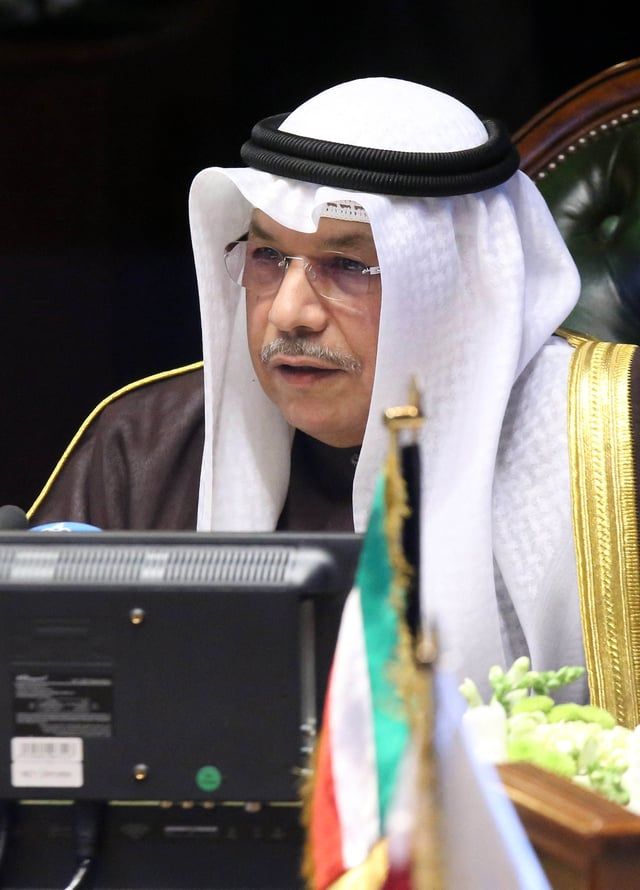 داخل سجنه.. وزير الدفاع الكويتي السابق يواجه تهمة فساد جديدة