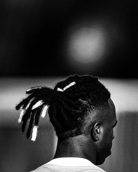 فينيسيوس يظهر بـ"لوك" جديد في تدريبات البرازيل (صور)