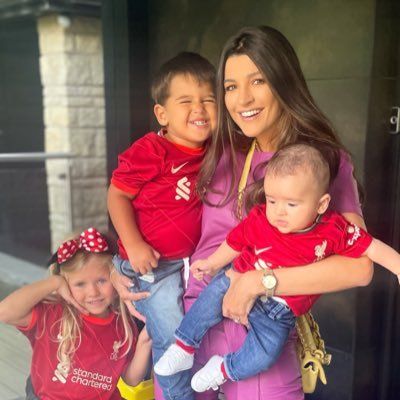 زوجة نجم ليفربول تنفي تورطها في قضية وفاة رجل أعمال برازيلي