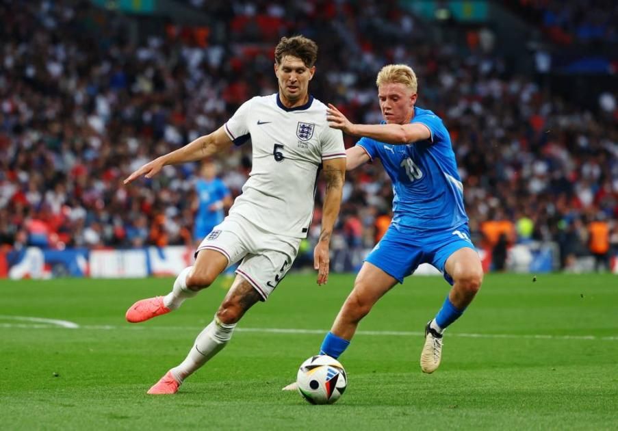 شكوك حول مشاركة ستونز في «يورو 2024»