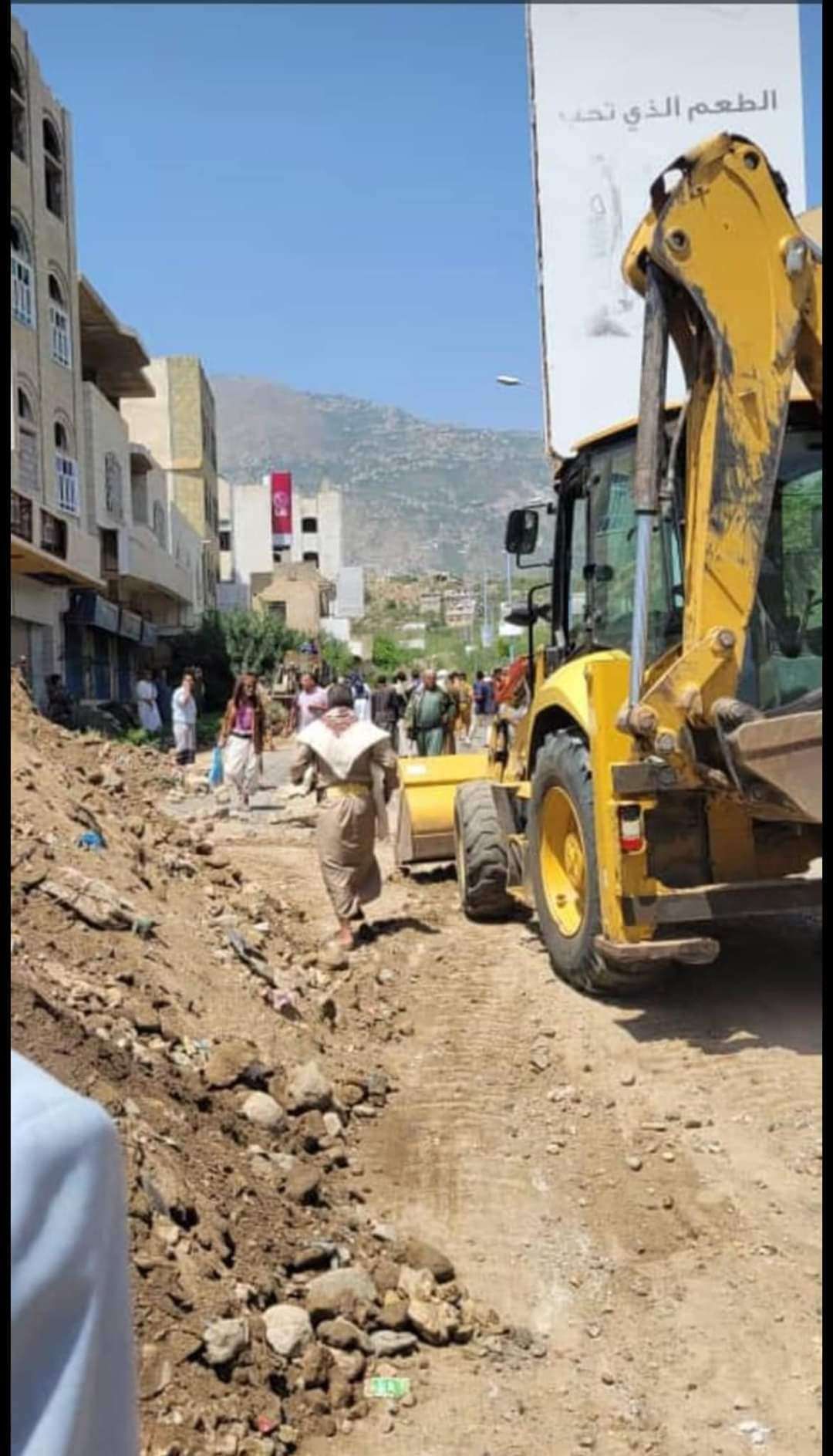 تفاصيل صادمة: فضيحة مدوية لجماعة الحوثي بعد دقائق قليلة من إعلان فتح طريق تعز