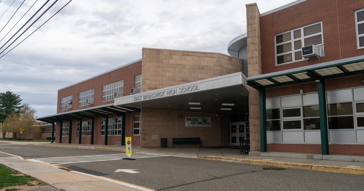 مدرسة أمريكية تحقق في حذف صور طلاب يهود من الكتاب السنوي