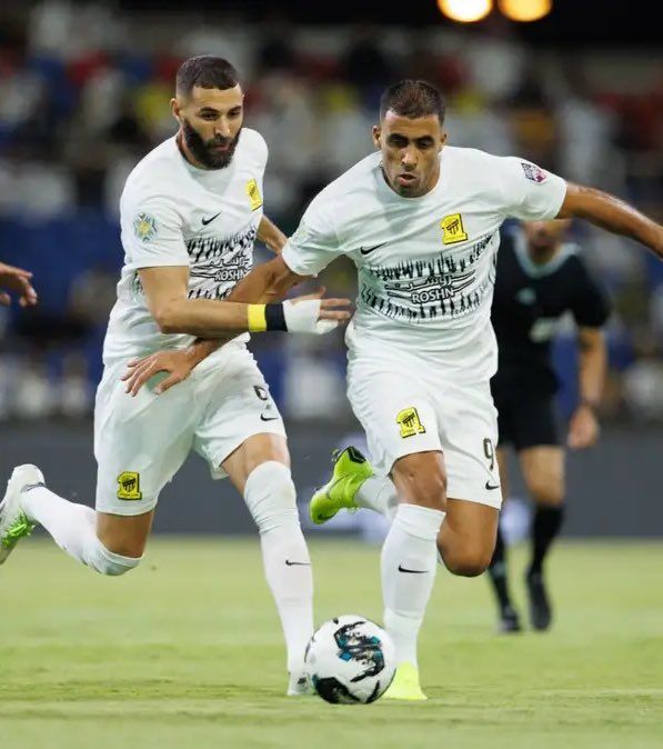 تجاوزت المليار.. مبالغ تسبب بنزيما في تغريمها للاتحاد