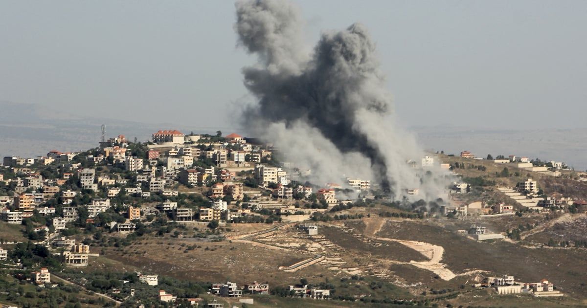 قتيلان وحرائق واسعة في قصف إسرائيلي على جنوب لبنان