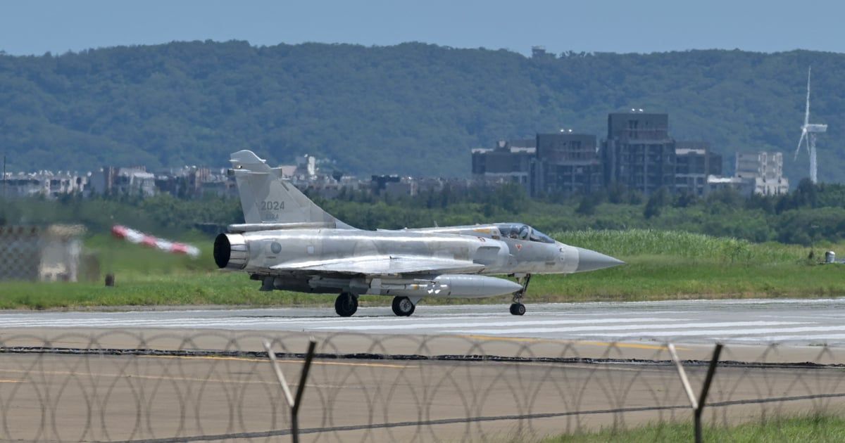 مقاتلات ميراج الفرنسية تحمل "مفاجأة صادمة" لزيلينسكي