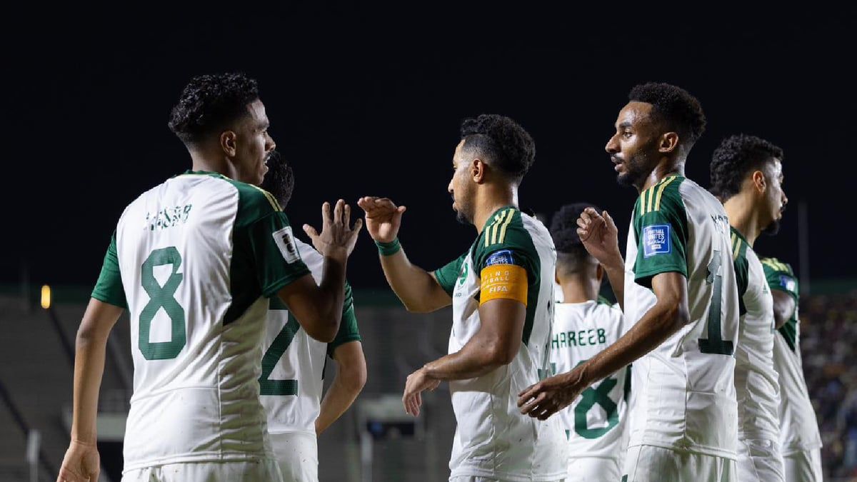 نجم الهلال خارج قائمة المنتخب السعودي أمام الأردن