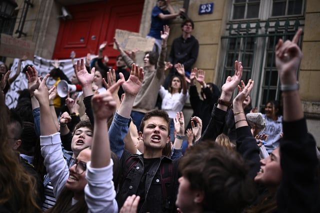 بين فرح واستياء.. ردود فعل الشارع الفرنسي بعد صعود "اليمين المتطرف"