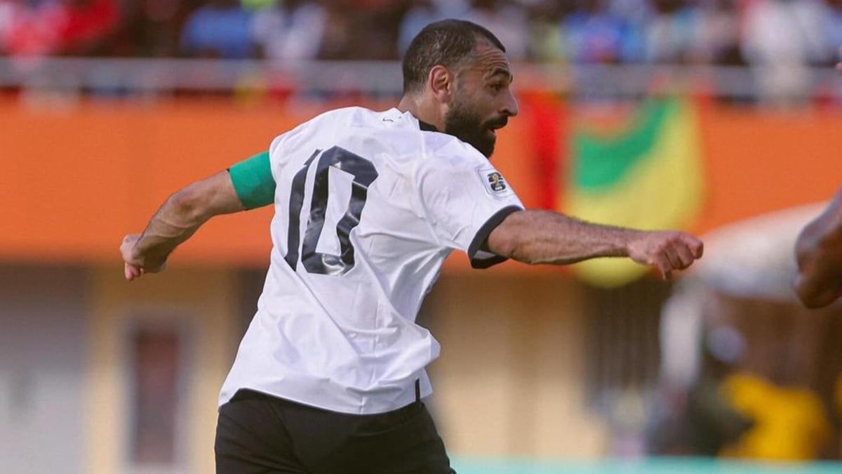 محمد صلاح يعتذر لمصطفى فتحي