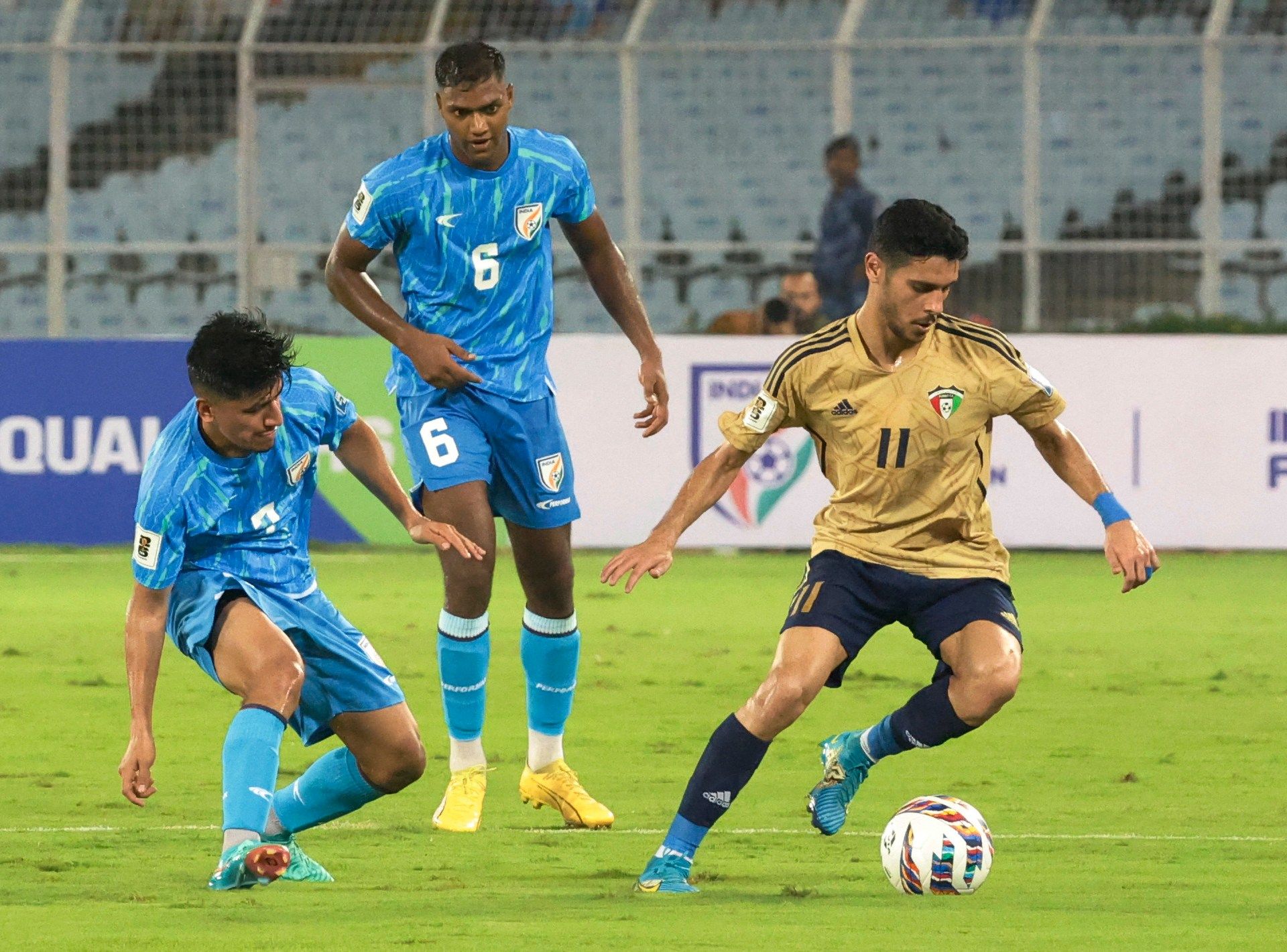 شاهد.. الكويت تتأهل لكأس آسيا وللمرحلة الحاسمة من تصفيات المونديال - موقع الخليج الان