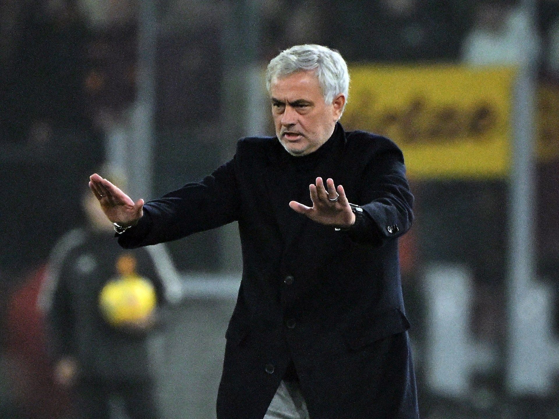 مورينيو يتوقع بطل يورو 2024 وأفضل لاعب والهداف والفائز بالكرة الذهبية - موقع الخليج الان