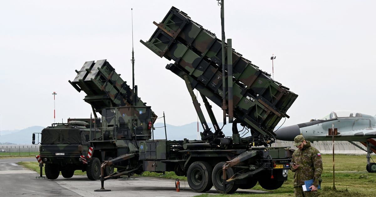 بعد استجداء زيلينسكي.. بايدن يعتزم إرسال منظومة باتريوت لكييف