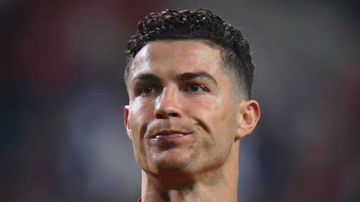 رونالدو يسرق الأضواء بلفتة إنسانية قبل مباراة البرتغال وإيرلندا