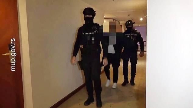 القبض على العقل المدبر لسرقات المشاهير