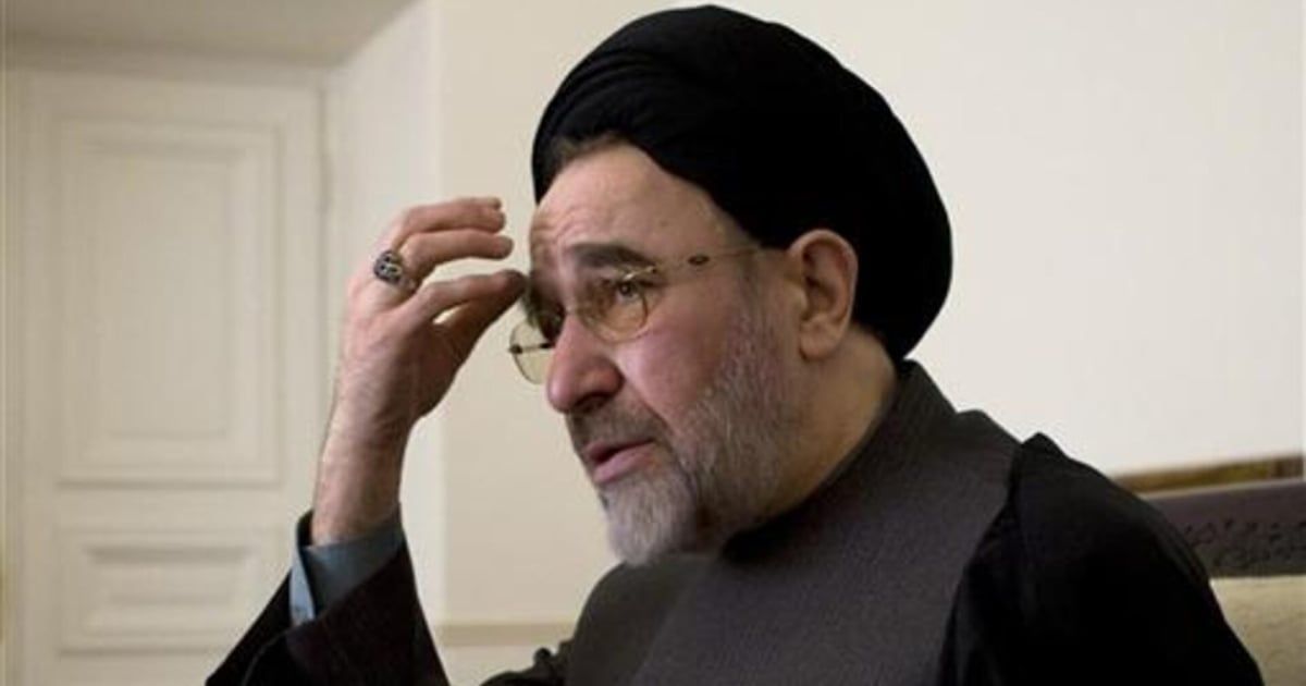 خاتمي ينتقد استبعاد مرشحي الرئاسة في إيران ويعلن دعم بزشكيان