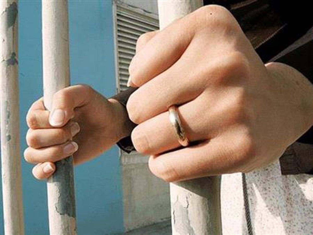 بمساعدة عشيقها.. اعترافات "صادمة" لقاتلة زوجها في مصر