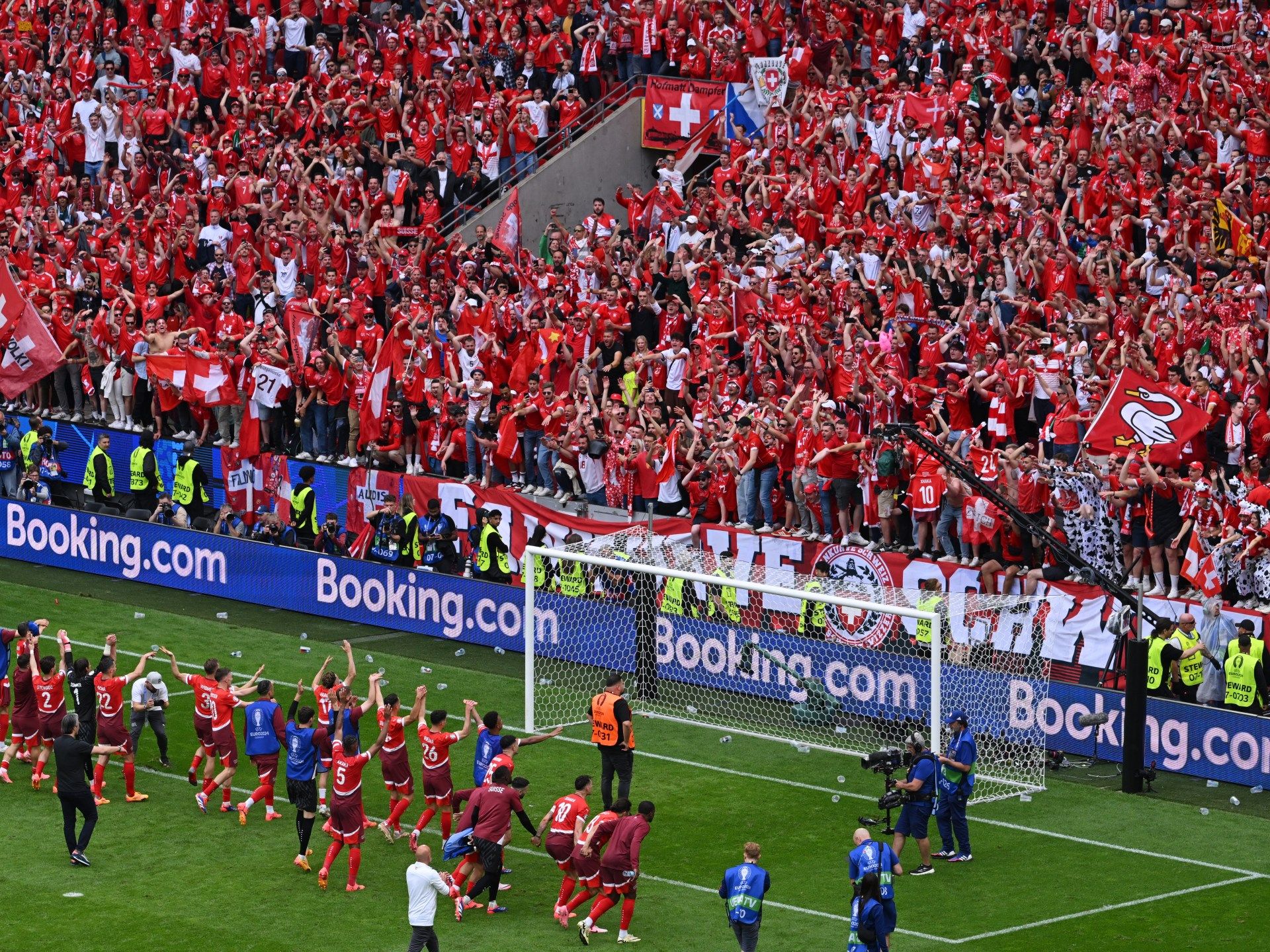 سويسرا تهزم المجر بثلاثية في يورو 2024 - موقع الخليج الان