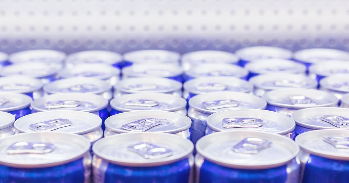 الأطباء يحذرون من مخاطر مشروبات الطاقة على الصحة القلبية