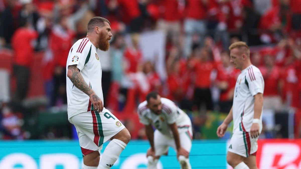 حملة سخرية من مهاجم منتخب المجر بسبب الوزن الزائد