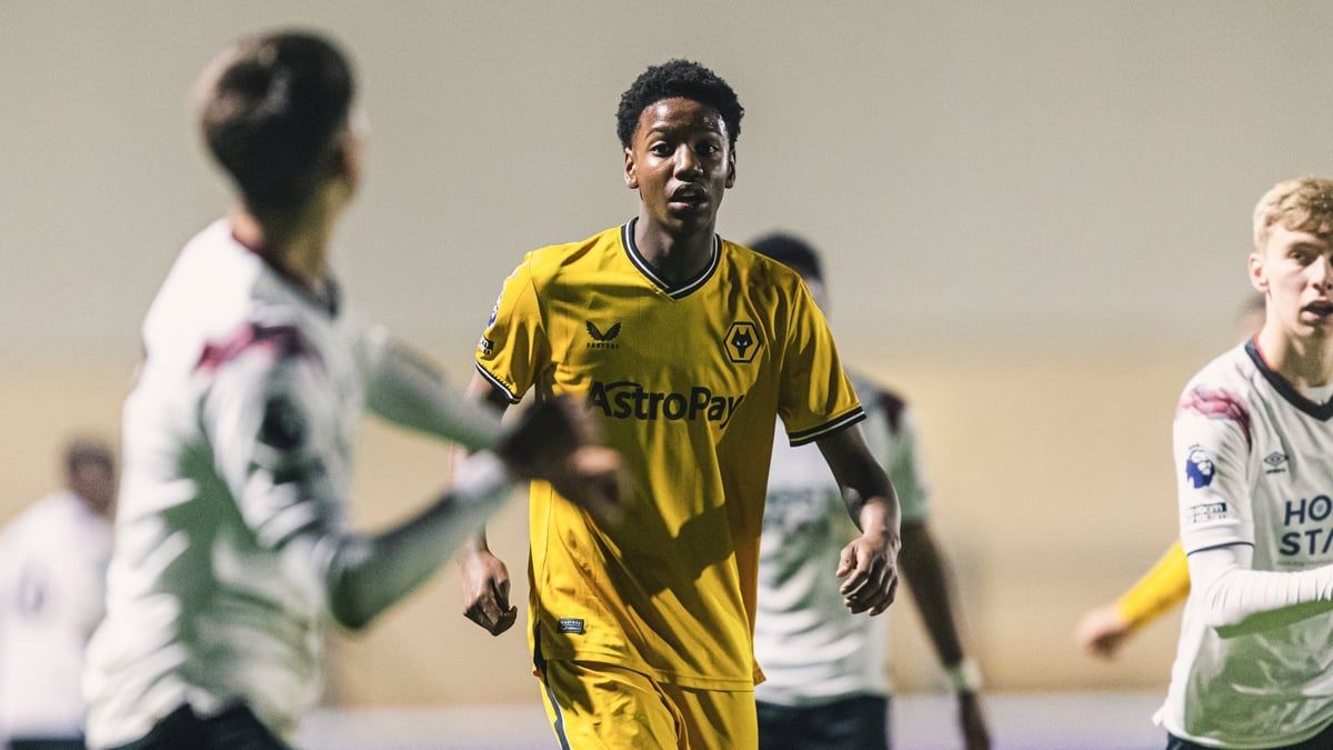 ليفربول يقترب من ضم لاعب مصري شاب لمجاورة محمد صلاح