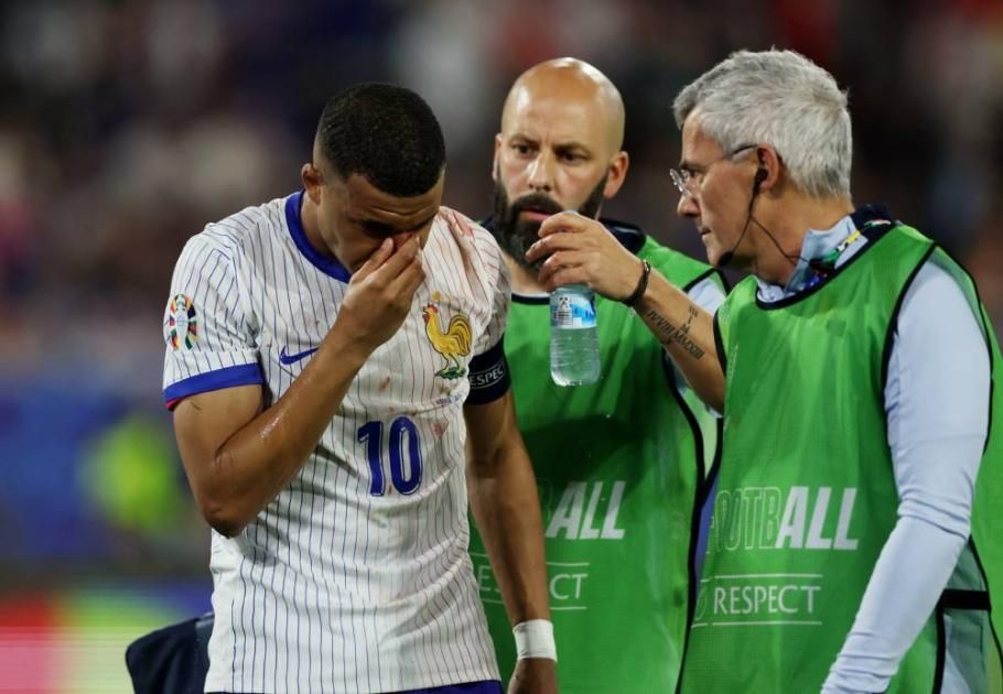 دانسو يأسف لإصابة مبابي