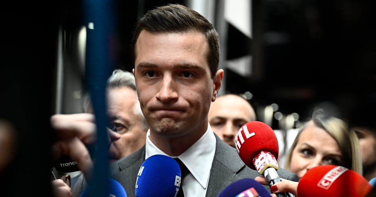 منها الحجاب.. اليمين المتطرف في فرنسا يتراجع عن وعوده الانتخابية