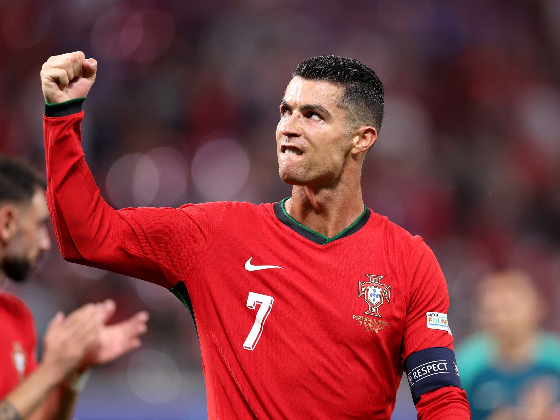 شاهد.. فوز صعب للبرتغال وغولر يقود تركيا للصدارة ويحطم الرقم القياسي لرونالدو - موقع الخليج الان