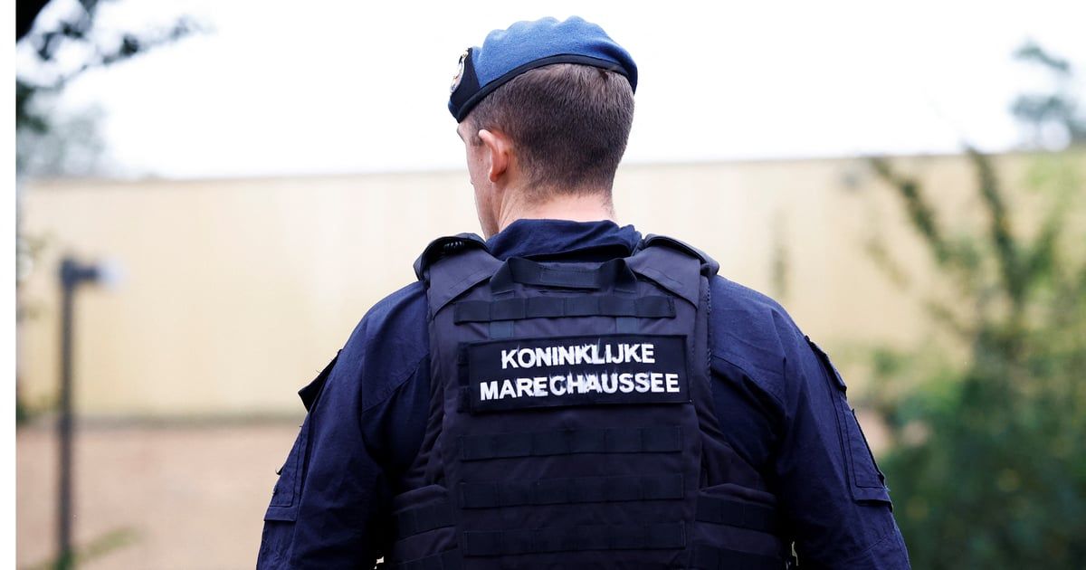 هولندا تعتقل متهمًا بمحاولة اغتيال سياسي إسباني